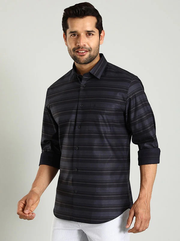 Indian Terrain Men's Regular Fit Full Sleeve Striped Black Shirt